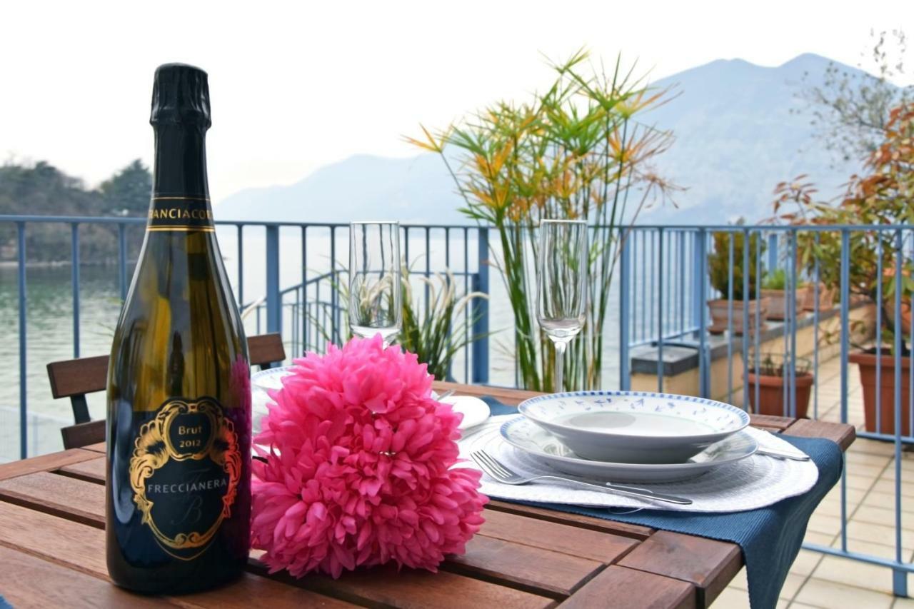 In Suite Lake 1 Iseo Bagian luar foto