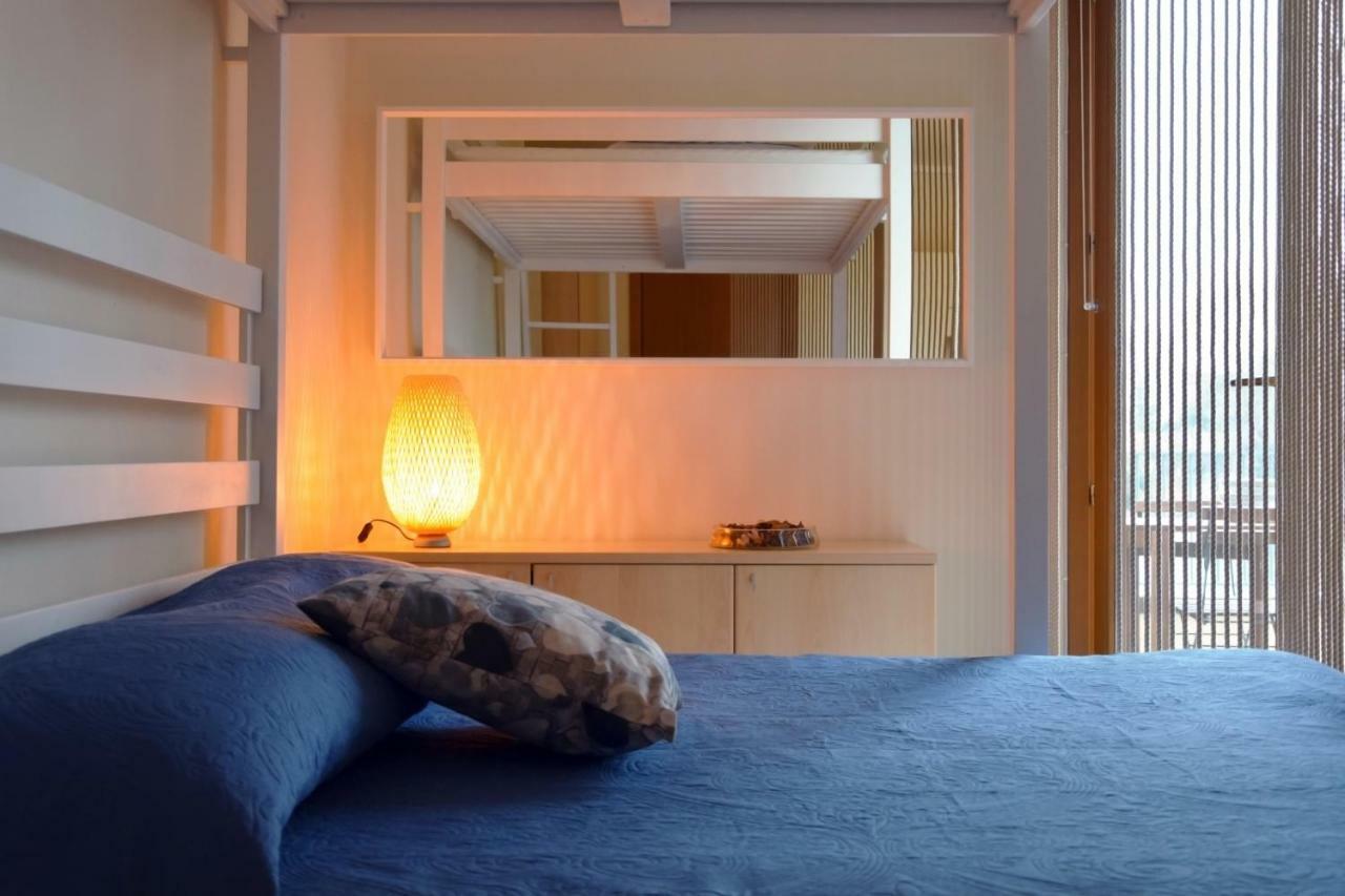 In Suite Lake 1 Iseo Bagian luar foto
