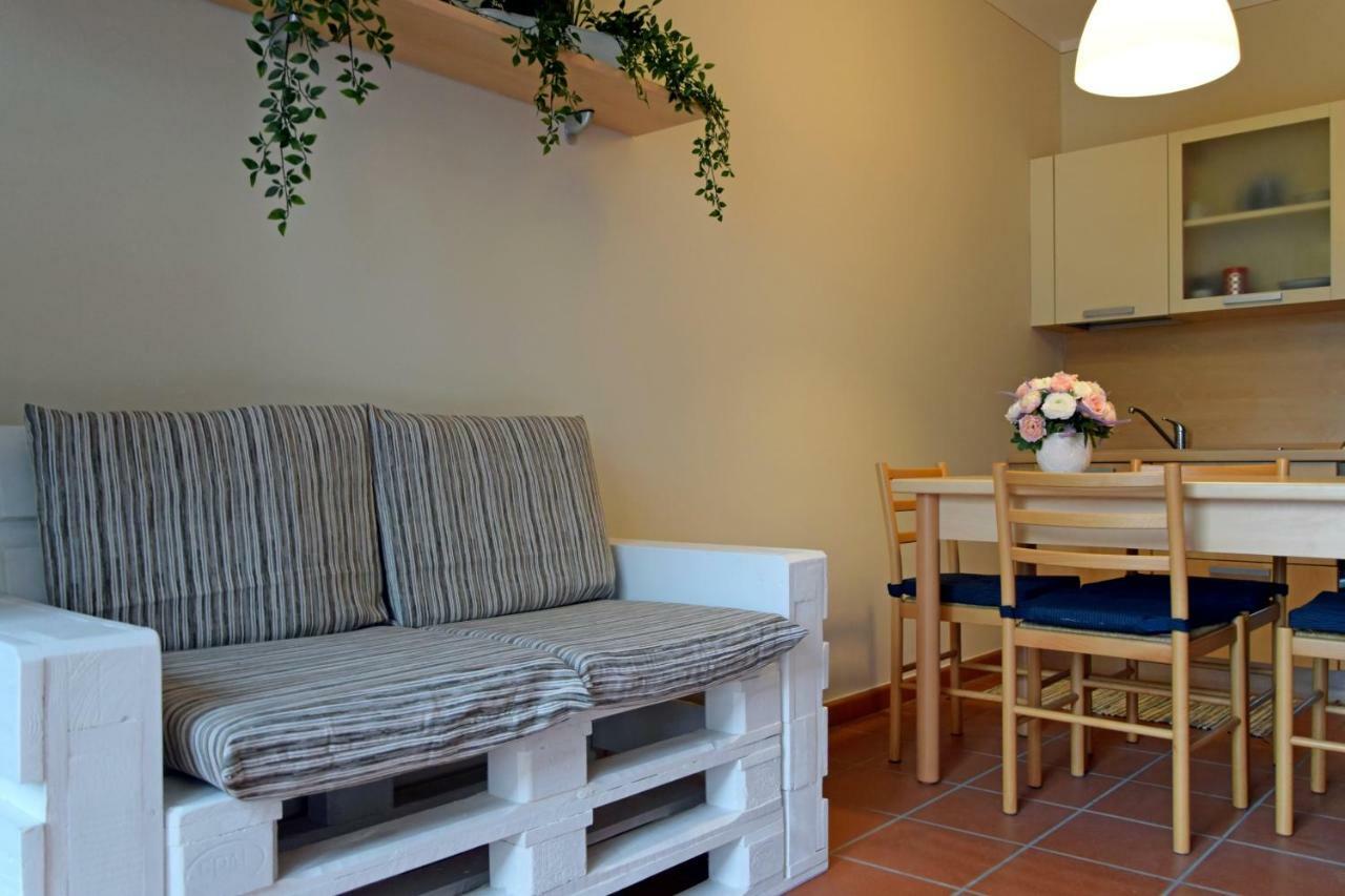 In Suite Lake 1 Iseo Bagian luar foto
